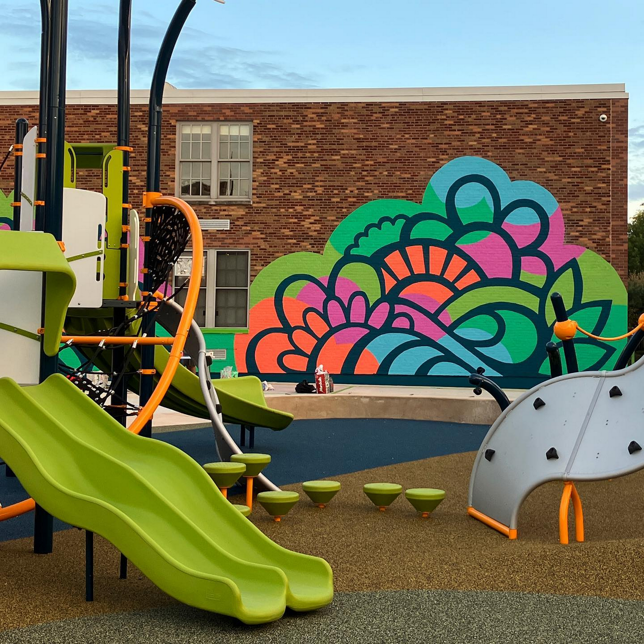 Courtenay Language Arts Academy, view 1 of 2